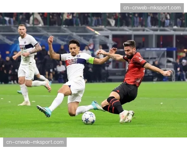 即时战报：莱奥左路突破传中，吉鲁头球破门助米兰取得领先